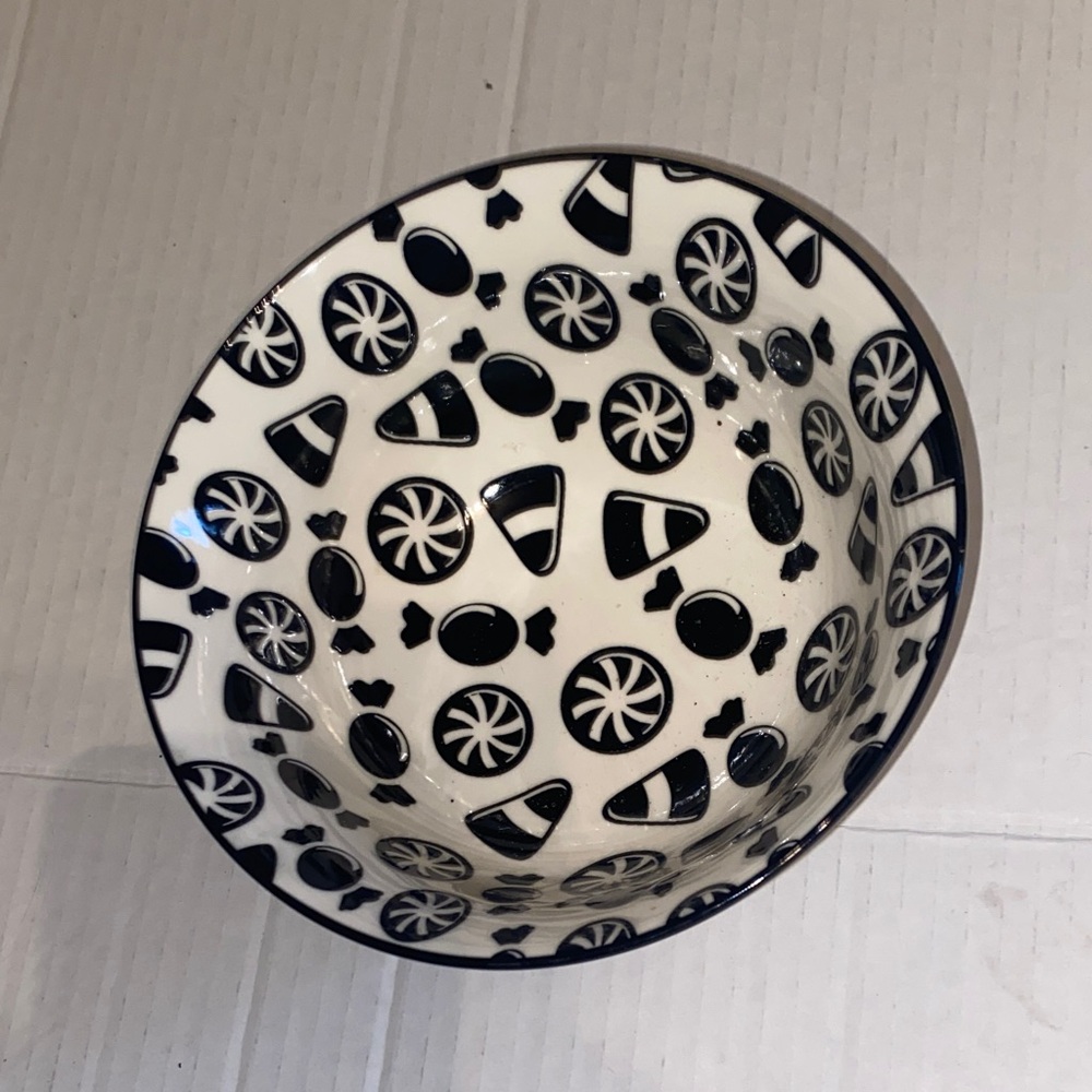 Coca + Lola with Black and White Bowl With Halloween candy designs